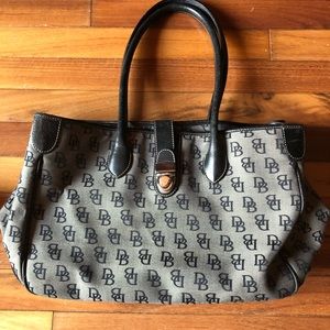 Dooney and Bourke authentic signature bag